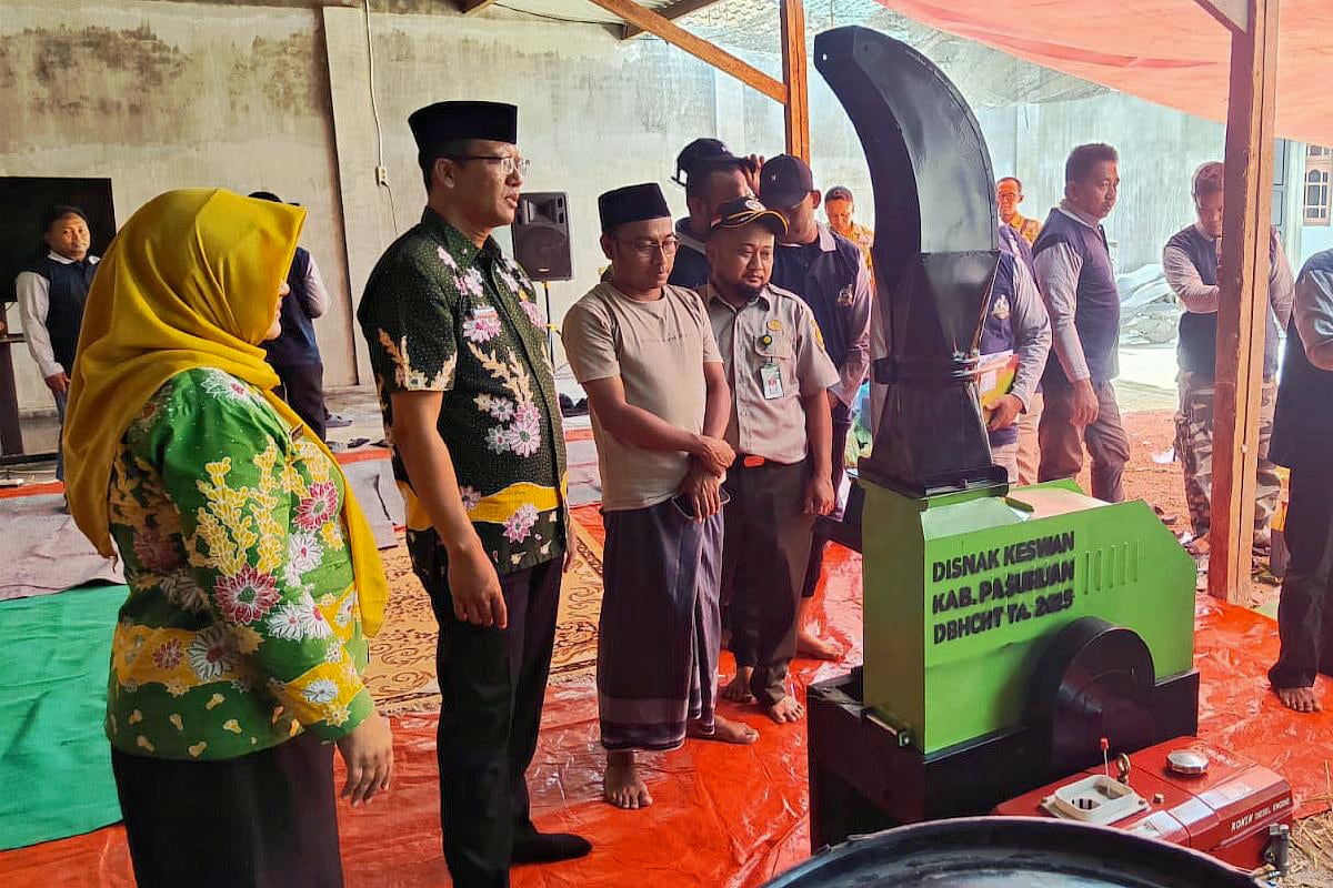 Pemkab Pasuruan Berikan Bimtek dan Bantuan Alat Pengolahan Kompos dari DBHCHT