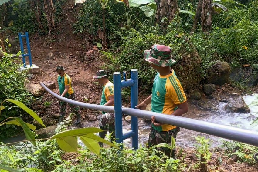 TMMD ke-126 Kodim 0818/Malang-Batu wujudkan pipanisasi air bersih di Dusun Sukamaju Lebakharjo. (ist) TMMD ke-126 Kodim 0818/Malang-Batu Wujudkan Pipanisasi Air Bersih di Dusun Sukamaju Lebakharjo