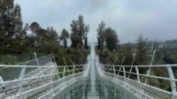 Jembatan Kaca yang telah dibangun di kawasan TNBTS. (Ist_11zon (1) Kawasan TNBTS Miliki Jembatan Kaca, Semakin Memukau
