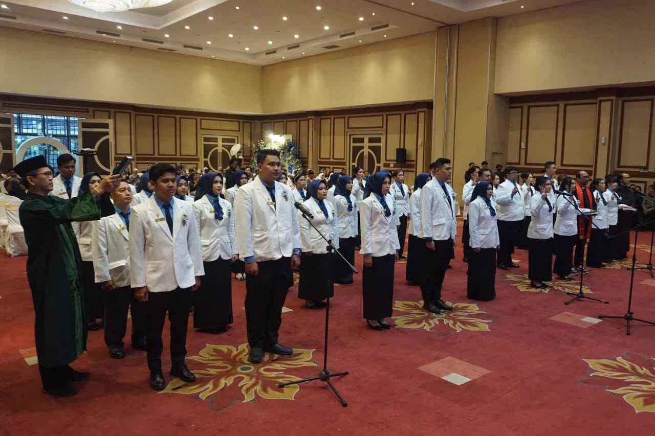 Lulus 100 Persen, Apoteker Angkatan Pertama Universitas Ma Chung Siap Membangun Negeri 1 Lulus 100 Persen, Apoteker Angkatan Pertama Universitas Ma Chung Siap Membangun Negeri