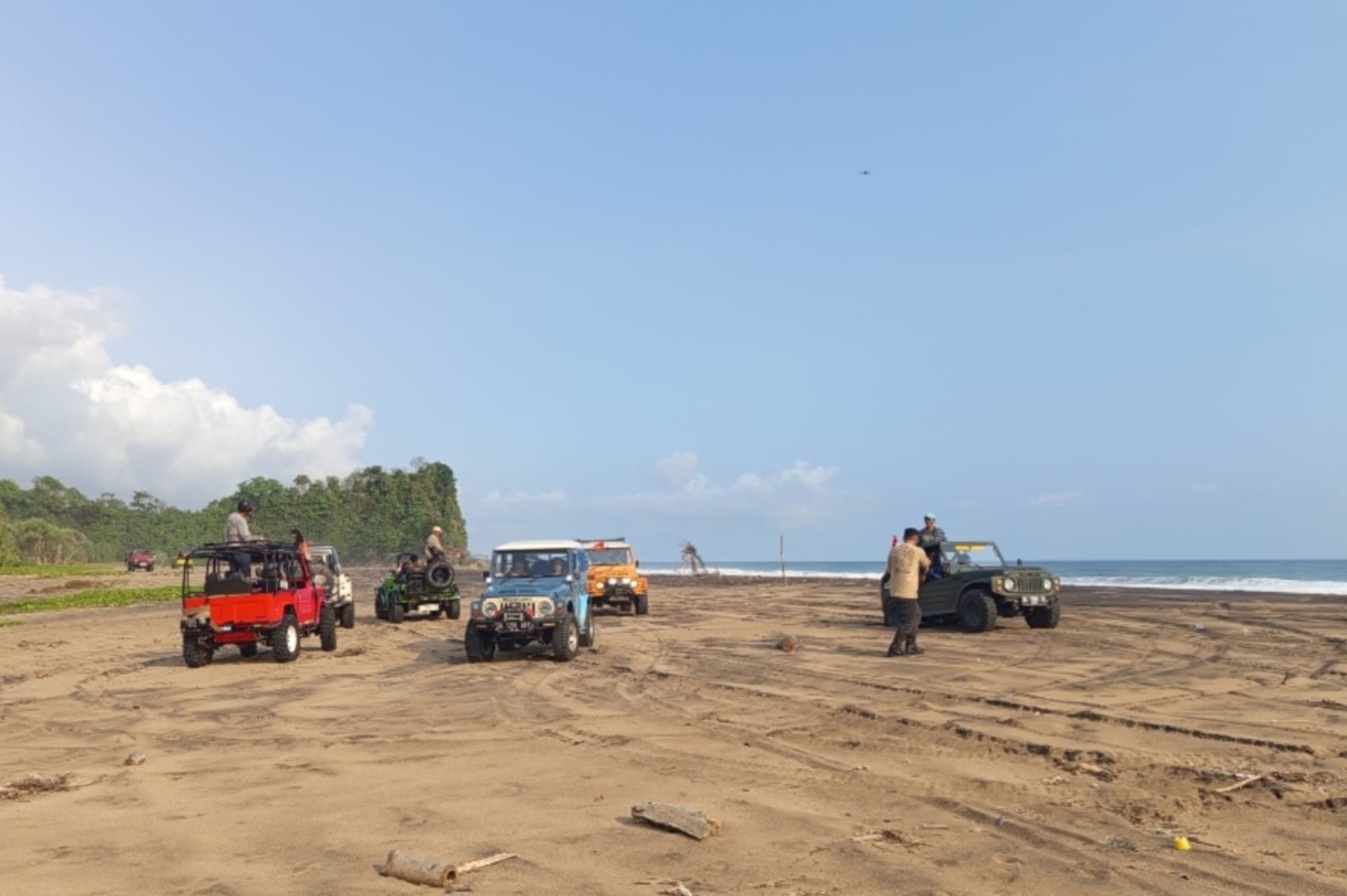 Segorokidul Jeep Adventure, Sensasi Wisata Baru di Malang Selatan Sambut Libur Nataru 2026 1 Segorokidul Jeep Adventure, Sensasi Wisata Baru di Malang Selatan Sambut Libur Nataru 2026