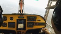 Seorang penghobi olahraga terbang sedang menjajal terbang melintasi Malang Raya melalui Bromo Flying Club. (ist_11zon Bromo Flying Club Tawarkan Pemandangan Malang Raya dari Ketinggian Menggunakan Pesawat Sport