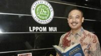 KH Lukmanul Hakim KH Lukmanul Hakim Ulama Penggerak Ekonomi Umat Wafat pada Usia 56 Tahun
