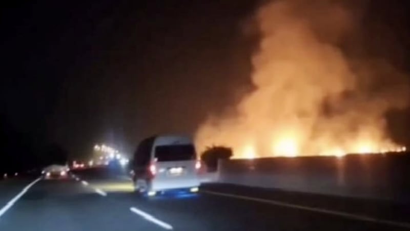 Benda jatuh diduga meteor di Cirebon. (ist) Beda Pendapat Ilmuwan dan Polisi Soal Bola Api Misterius di Langit Cirebon