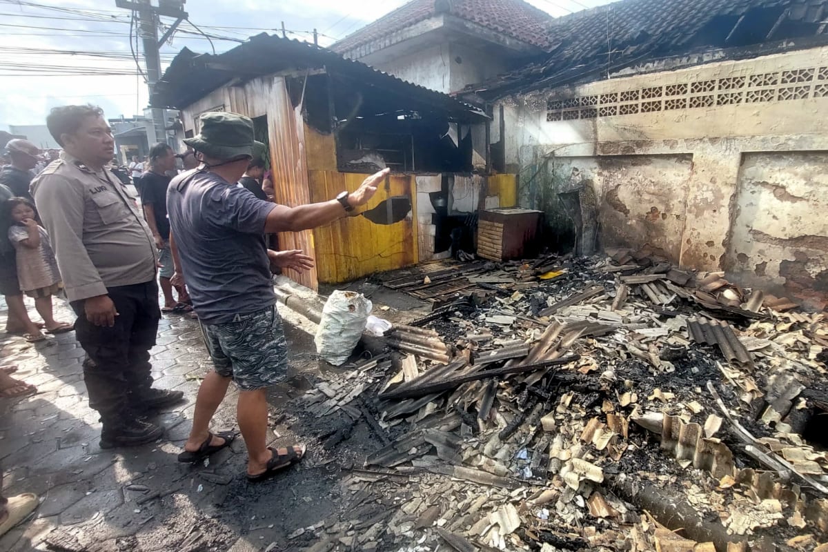 Kondisi rumah warga yang terbakar di Dusun Wendit Utara RT 02, RW 07, Desa Mangliawan, Kecamatan Pakis, Kabupaten Malang. (ist) Diduga Korsleting Listrik Dua Rumah di Pakis Terbakar Kerugian Capai Rp50 Juta