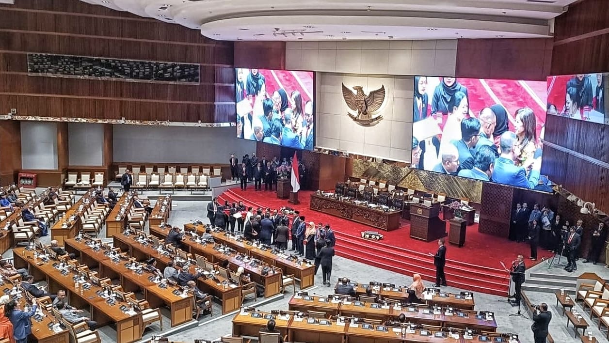 Pelantikan anggota DPR RI periode 2024-2029.(ist) Publik Soroti Transparansi dan Salah Transfer Dana Reses DPR