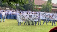 Siswa SMAN 11 Semarang gelar demonstrasi. (ist) Ratusan Siswa SMAN 11 Semarang Protes Kasus Pelecehan Seksual Berbasis AI