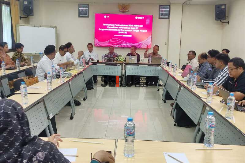 Workshop optimalisasi RGA hilirisasi penelitian pemanfaatan AI dan DT. (rhd) UB Kolaborasi DairyPro, Moosa dan Indosat, Wujudkan Smart Dairy Farm Sapi Merah Putih