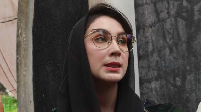 Sering Bersama, Arumi Bachsin Ungkap Cerita Kedekatan Mendiang Istri Wali Kota Malang