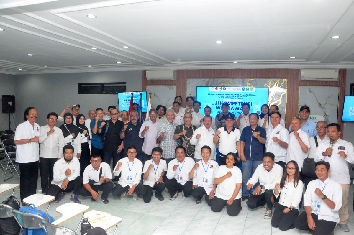 Para asesor, sebagian panitia dan peserta UKW ke-59 PWI Malang Raya. (Ist) UKW Angkatan ke-59 PWI Malang Raya Luluskan 30 Wartawan Kompeten