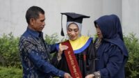 Dengan jarak ribuan kilometer dari rumah, Anisah berhasil menyelesaikan kuliah hingga S-2 di Universitas Brawijaya. (Seru.co.idaan) Merantau dan Berprestasi, Inilah Perjalanan Inspiratif Nur Anisah di Universitas Brawijaya