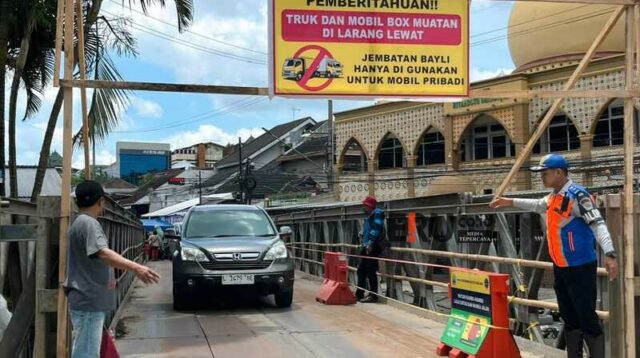 Dishub Kota Malang Terapkan Mekanisme Buka-Tutup di Jembatan Bailey Sonokembang