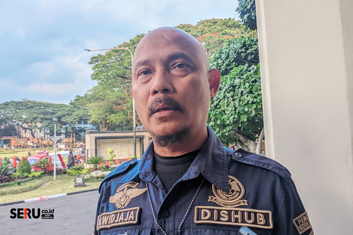 Tak Semua Sopir Direkrut Trans Jatim, Pemkot Malang Didesak Pastikan Kesejahteraan Angkot 1 Kepala Dishub Kota Malang menjelaskan, rencana pengoperasian angkot pelajar masih tahap pembahasan. (bas)