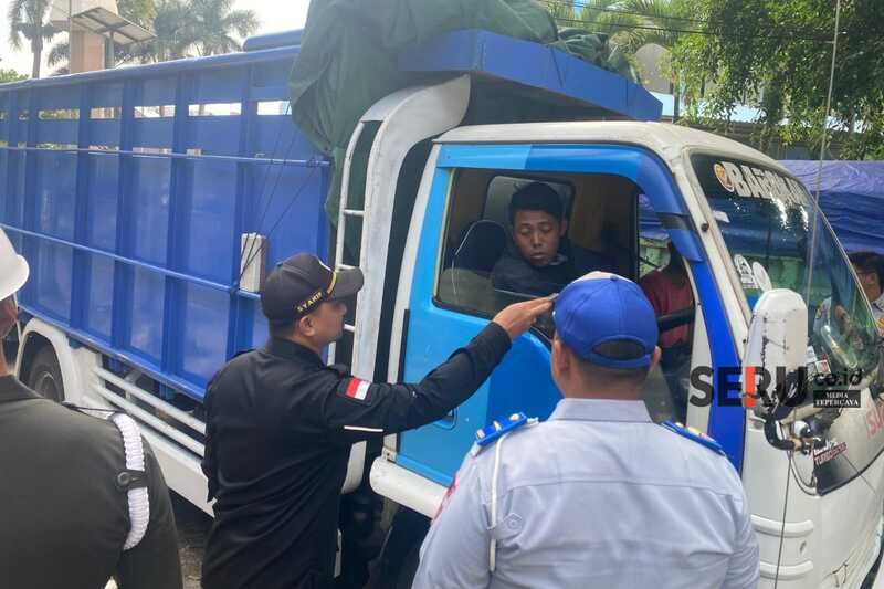 Bapenda Kota Malang Manfaatkan Operasi Gabungan Edukasi PKB dan Opsen BBNKB 1 Bapenda Kota Malang Manfaatkan Operasi Gabungan Edukasi PKB dan Opsen BBNKB