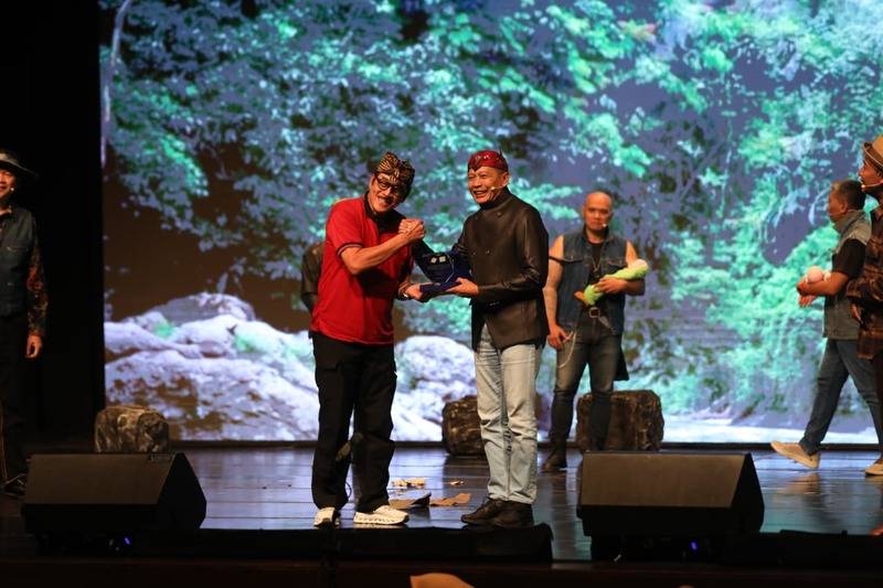 Wujud Apresiasi, Wali Kota Malang Jadi Pemain Tamu Pementasan Ludruk Genaro Ngalam di TMII