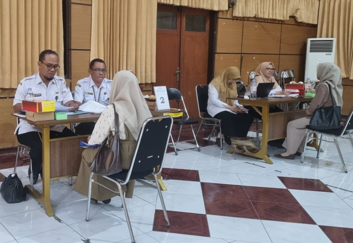 Suasana uji publik calon penerima beasiswa Pemkab Jember. (ist) 7.162 Mahasiswa Calon Penerima Beasiswa Pemkab Jember Lolos Uji Publik