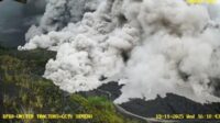 Badan Geologi Nyatakan Status Gunung Semeru Naik Level IV atau Awas