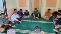 Personel Koramil Kedungkandang yasinan dan doa rutin bersama warga. (ist) Personel Koramil Kedungkandang Yasinan dan Doa Rutin Bersama Warga
