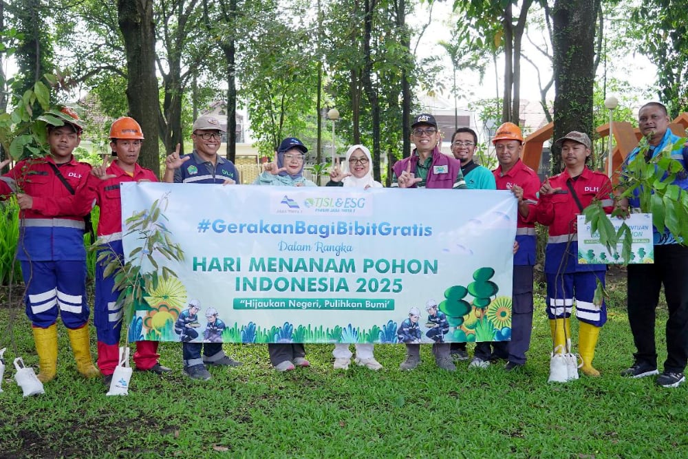 Peringati HMPI 2025, PJT I bagikan 550 bibit pohon di CFD Ijen Malang. (ist) Peringati HMPI 2025, PJT I Bagikan 550 Bibit Pohon di CFD Ijen Kota Malang