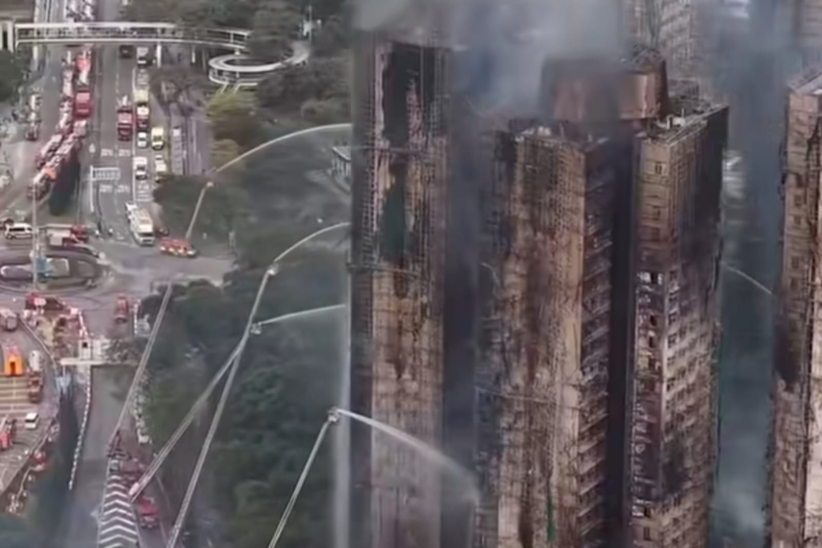 Ilustrasi kebakaran di Kompleks Apartemen Wang Fuk Courd, Distrik Tai Po, Hong Kong. (Ist Dua PMI Asal Kabupaten Malang Dilaporkan Meninggal Dalam Insiden Kebakaran Apartemen Distrik Tai Po