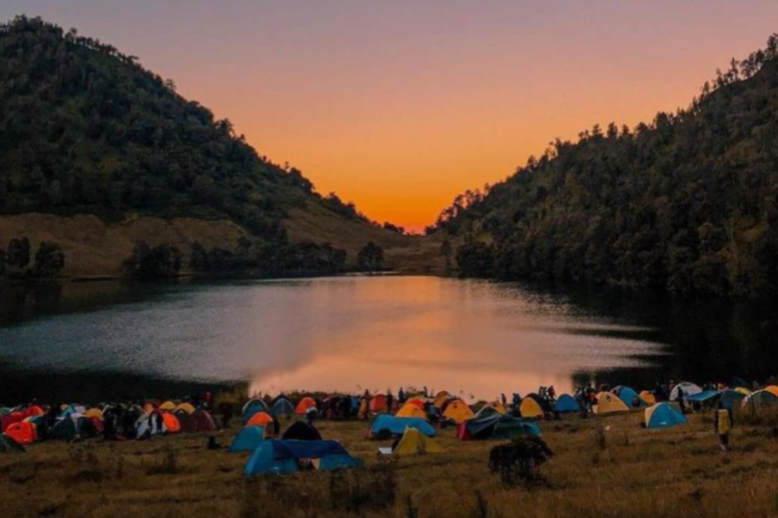 Gunung Semeru Erupsi, BB TNBTS Tutup Jalur Pendakian ke Ranu Kumbolo
