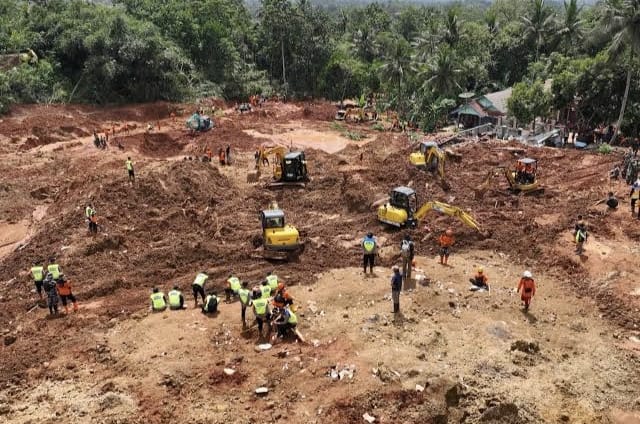 Operasi Hari Ketujuh Longsor Cilacap Diperketat, Lima Korban Masih Dicari