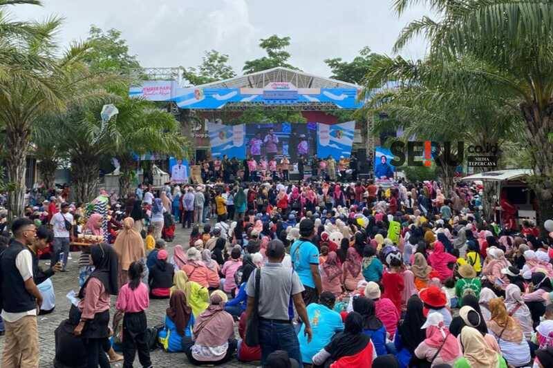 Pemkab Jember Hibur Masyarakat Kencong dengan Pesta Jalan Sehat Kampoeng