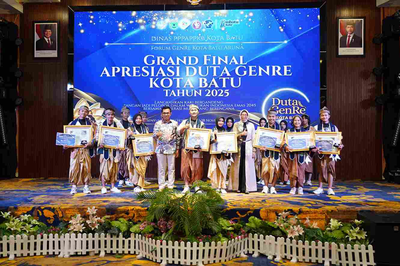 Ibrahim dan Defta Terpilih Sebagai Duta Genre Kota Batu Tahun 2025 1 Ibrahim dan Defta Terpilih Sebagai Duta Genre Kota Batu Tahun 2025