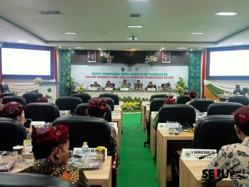 Paripurna Harjad ke-495 Pamekasan, DPRD dan Pemkab Tampilkan Nuansa Budaya Madura