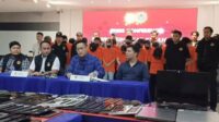 Polisi amankan 27 sindikat pelaku penipuan internasional. (ist) Polisi Gerebek Markas Penipuan Online Milik WN China di Lampung, 27 Orang Diamankan