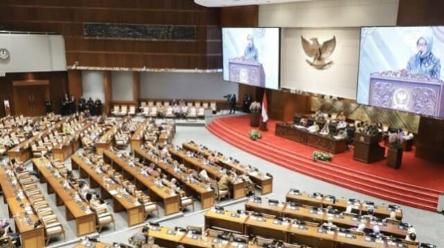 DPR RI Sahkan Revisi KUHAP, Koalisi Sipil Protes Minimnya Partisipasi Publik