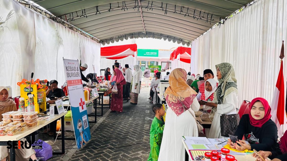 Gerakkan Ekonomi Rakyat, BPRS Bhakti Sumekar Gelar Bazar UMKM dan Pasar Murah 1 Bazar Usaha Mikro Kecil dan Menengah (UMKM) dan Pasar Murah. (Seru.co.id/edo)