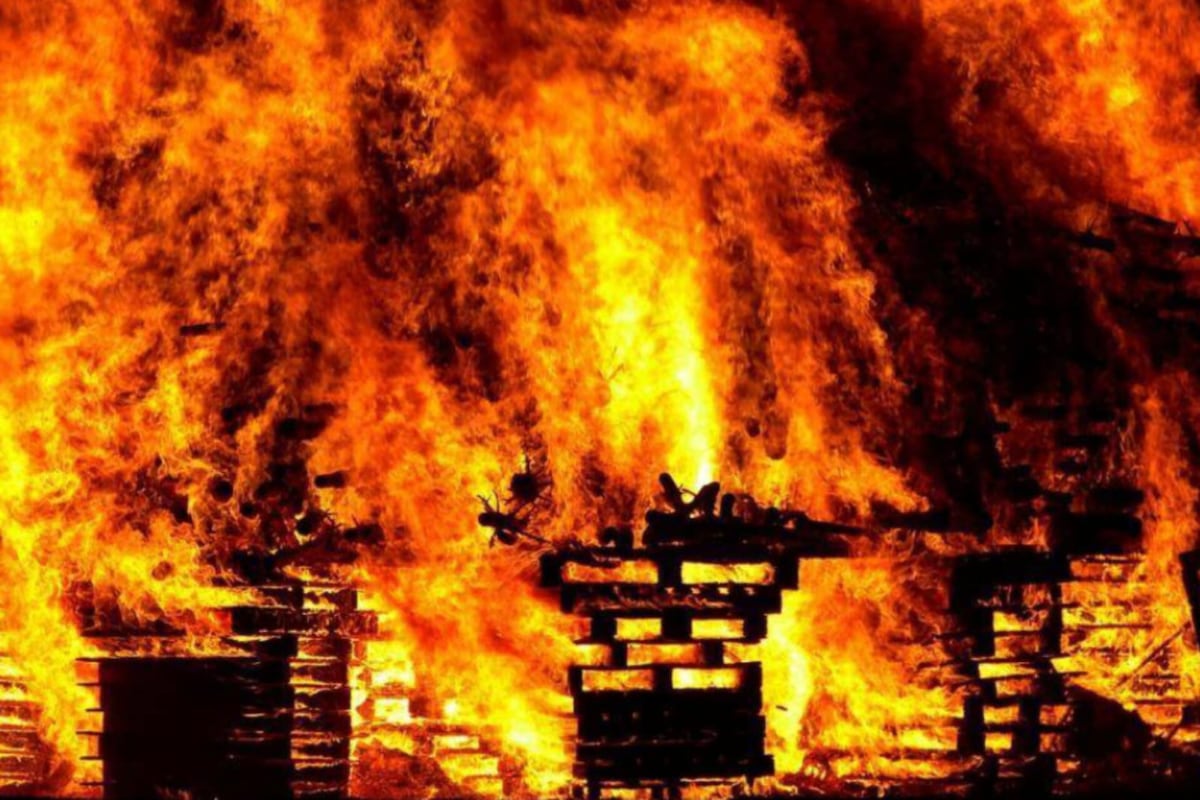 Ilustrasi kebakaran.(ist) Warga Dampit Dikabarkan Jadi Korban Kebakaran di Hongkong, Disnaker Kabupaten Malang Menunggu Konfirmasi