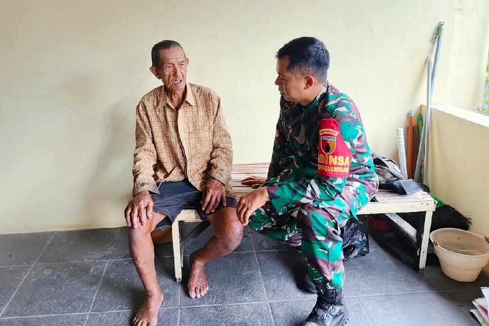 Babinsa Tunggulwulung Anjangsana ke Veteran, Cek Kondisi Kesehatan dan Rumah