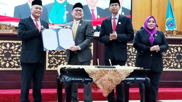 DPRD Surabaya Sinkronkan Perda Kawasan Tanpa Rokok dengan UU Kesehatan yang Lebih Tegas