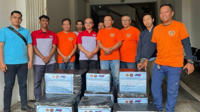 Kolaborasi Kemanusiaan JSB PWI Malang Raya-JNE Salurkan Bantuan Bencana Sumatra