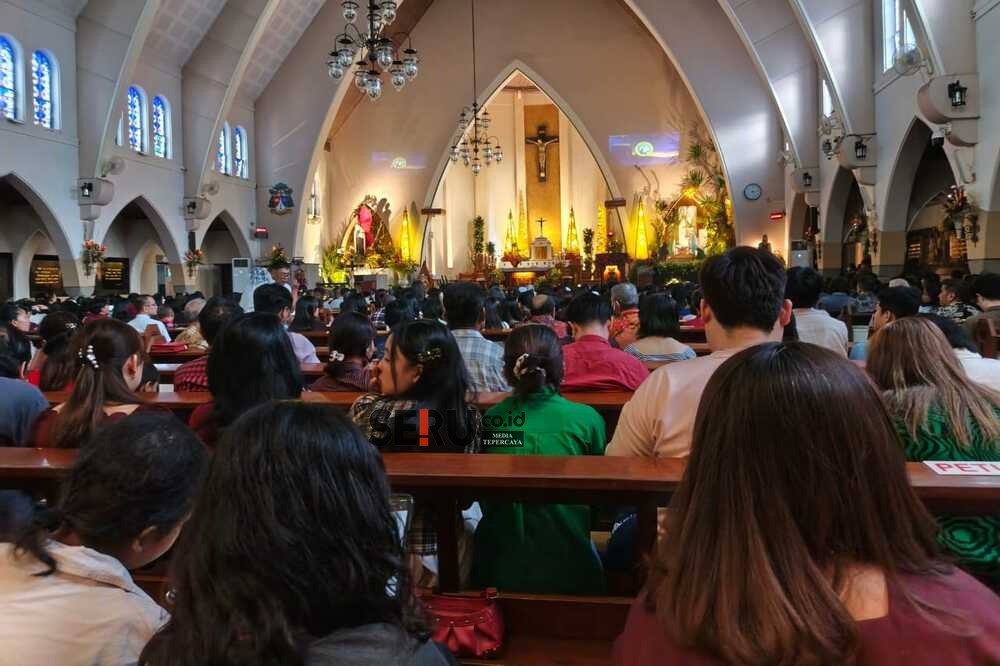 Natal Bertema Keluarga, Gereja Katedral Ijen Ajak Umat Awali Damai dari Rumah