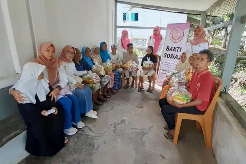 Kegiatan bakti sosial yang digelar PTPN I Regional 5. (ist) PTPN Dukung Pemerintah Tekan Angka Kemiskinan di Jember