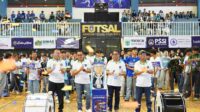 Momen pembukaan Batu Futsal League 2025 di GOR Gajah Mada Batu. (ist_11zon Perkuat Atlet dan Sport Tourism, Wali Kota Nurochman Resmi Buka Batu Futsal League 2025