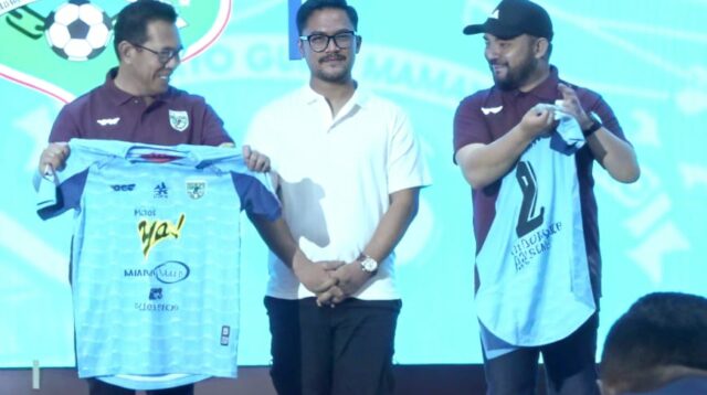 Momen Launching Jersey Baru Persikoba, Wali Kota Batu Minta Pemain Bertanding Sungguh-sungguh