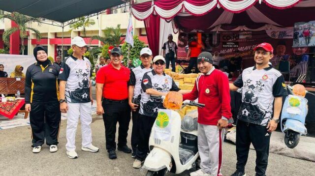 Tujuh Ribuan Guru di Sumenep Ikut JJS Semarakkan Hari Guru Nasional dan HUT PGRI