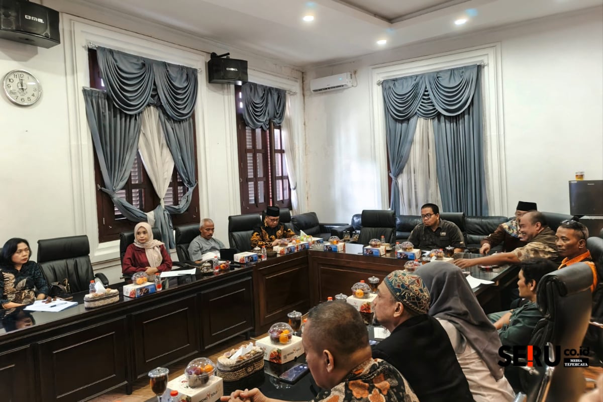 DPRD Kota Malang menggelar audiensi bersama pedagang Pasar Blimbing. (Seru.co.id/bas) DPRD Desak Pemkot Malang Putuskan PKS Pasar Blimbing, Pedagang Menanti Kepastian Revitalisasi