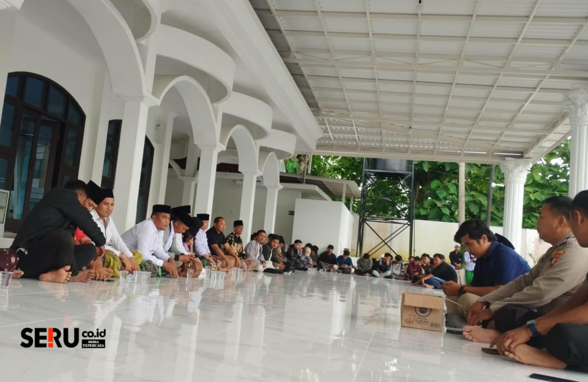 Keluarga Korban Datangi Polres Pamekasan, Desak Penuntasan DPO Kasus Pembunuhan dan Pembakaran