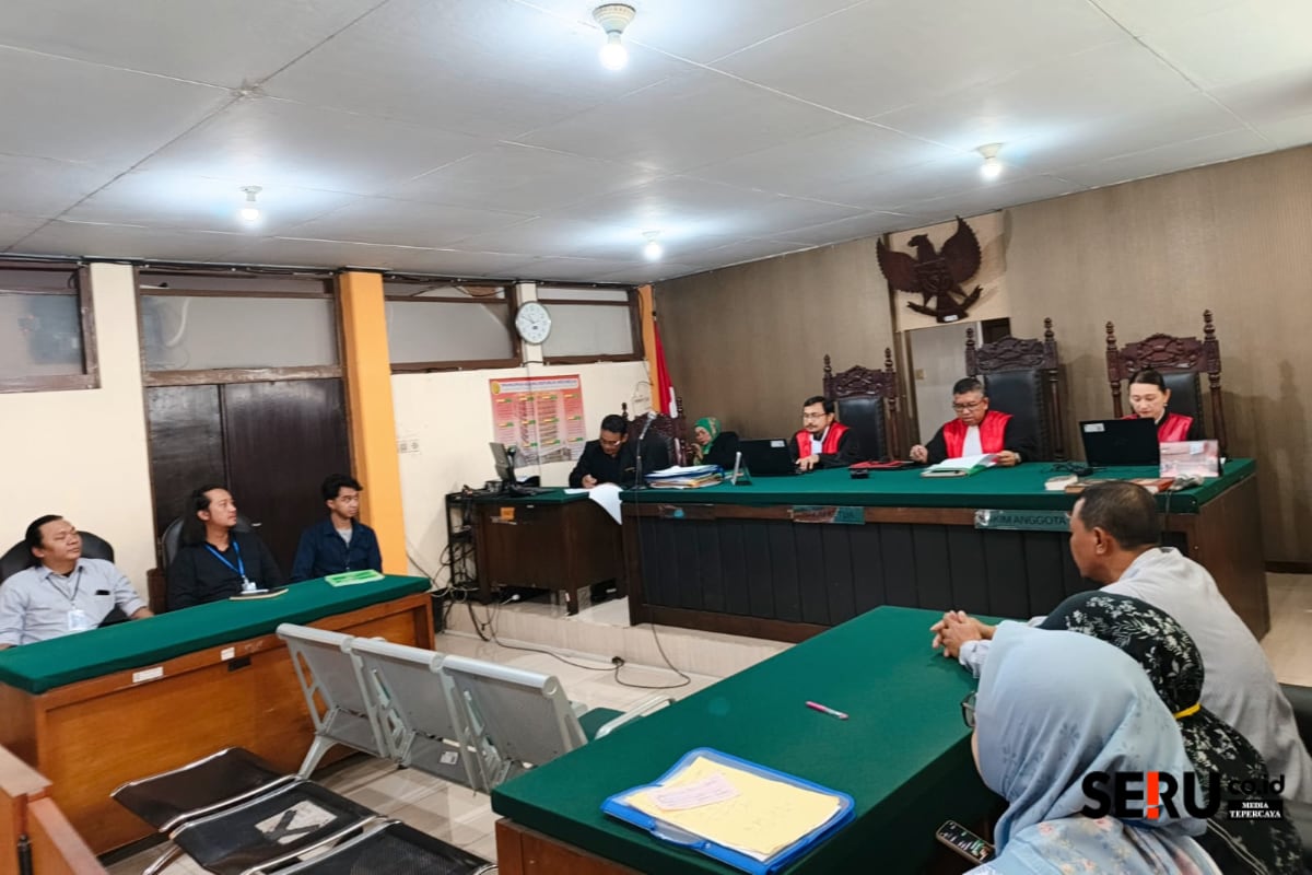 PN Malang menggelar sidang lanjutan terkait penolakan jalan tembus perumahan Griya Shanta. (Seru.co.id/bas) Sidang Jalan Tembus, Verifikasi Gugatan Warga Griya Shanta Tunggu Putusan 23 Desember