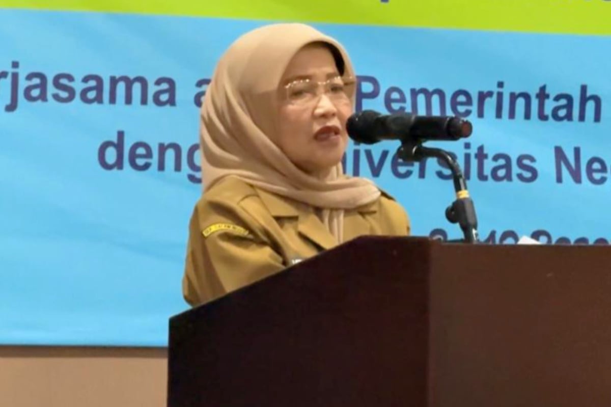 Wakil Bupati Malang, Lathifah Shohib saat membuka kegiatan Workshop Evaluasi dan Refleksi Program Sekolah Unggulan di Lingkungan Dinas Pendidikan. (ist) Pemkab Malang Gelar Workshop Evaluasi dan Refleksi Program Sekolah Unggulan untuk Tingkatkan Kualitas Layanan Pendidikan