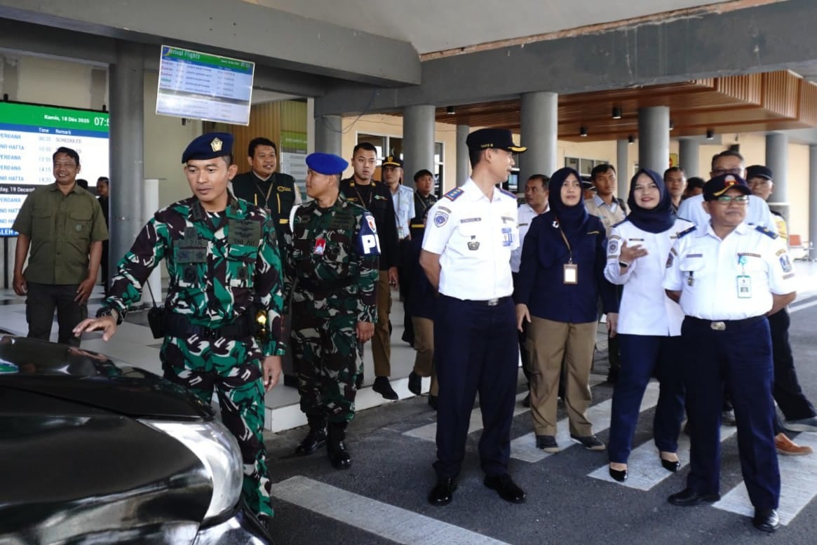 Perkuat Pengamanan Nataru, Lanud Abdulrachman Saleh Gelar Apel Pasukan Gabungan di Bandara