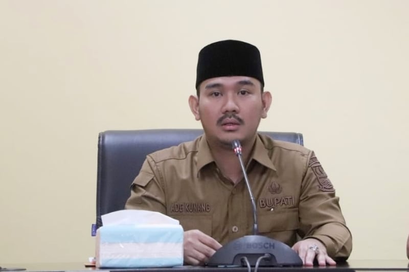 Bupati Bekasi ditetapkan sebagai tersangka dugaan suap ijon proyek. (instagram @bekasi_kab) Begini Kronologi Dugaan Suap Ijon Proyek Bupati Bekasi hingga Rp14,2 Miliar Berujung OTT KPK