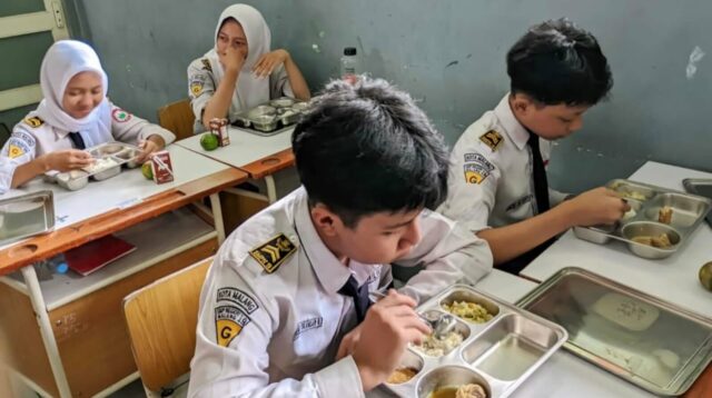 MBG Saat Libur Sekolah Tuai Kritik, Dinilai Tak Efektif dan Urgensinya Dipertanyakan