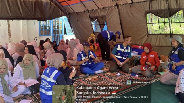 Tim TDB UM Beri Layanan Medis dan Edukasi Pascabanjir di Agam Sumatra Barat