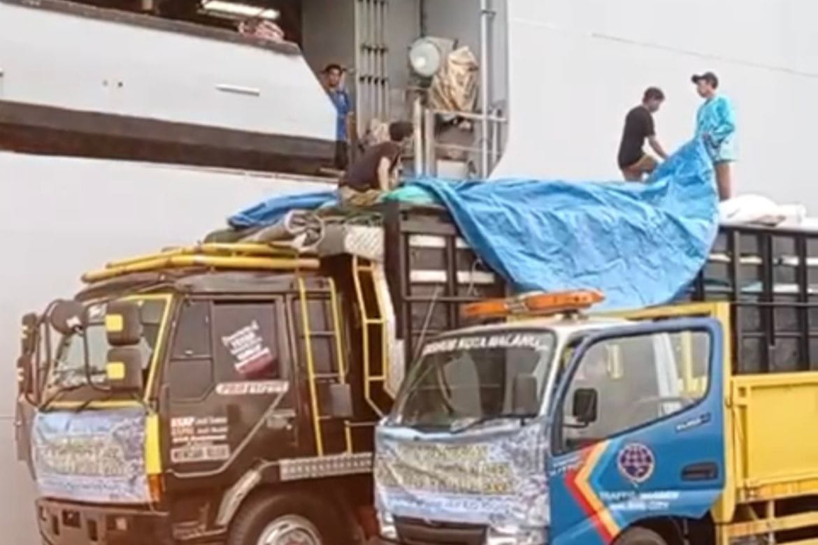 Tiga Kali Pengiriman, Pemkot Malang Salurkan 72 Ton Bantuan untuk Aceh-Sumatra 1 Tiga Kali Pengiriman, Pemkot Malang Salurkan 72 Ton Bantuan untuk Aceh-Sumatra